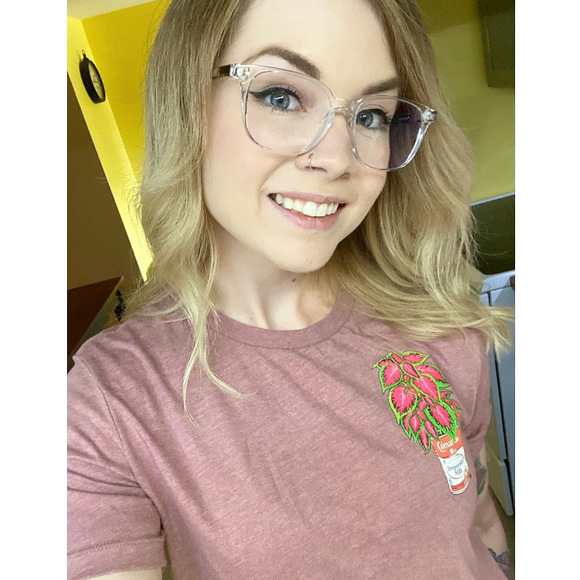 Meet your Posher, Brittany - Picture 1 of 1